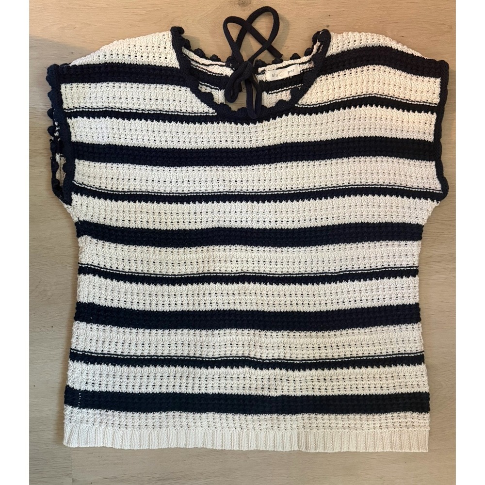 Blu Pepper Women's Short Sleeve Striped Crochet Sweater Navy Stripe Size Small - Picture 2 of 9